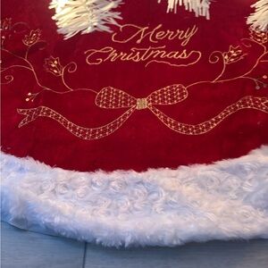 Red Christmas Tree Skirt with White Trim